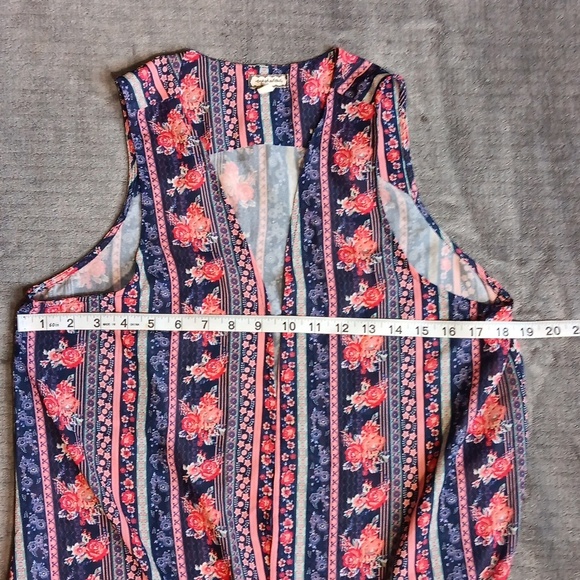 Fringe Floral Eyeshadow Wrap Vest Accessory Women's Large, Flowers Roses Whimsy - Picture 6 of 9